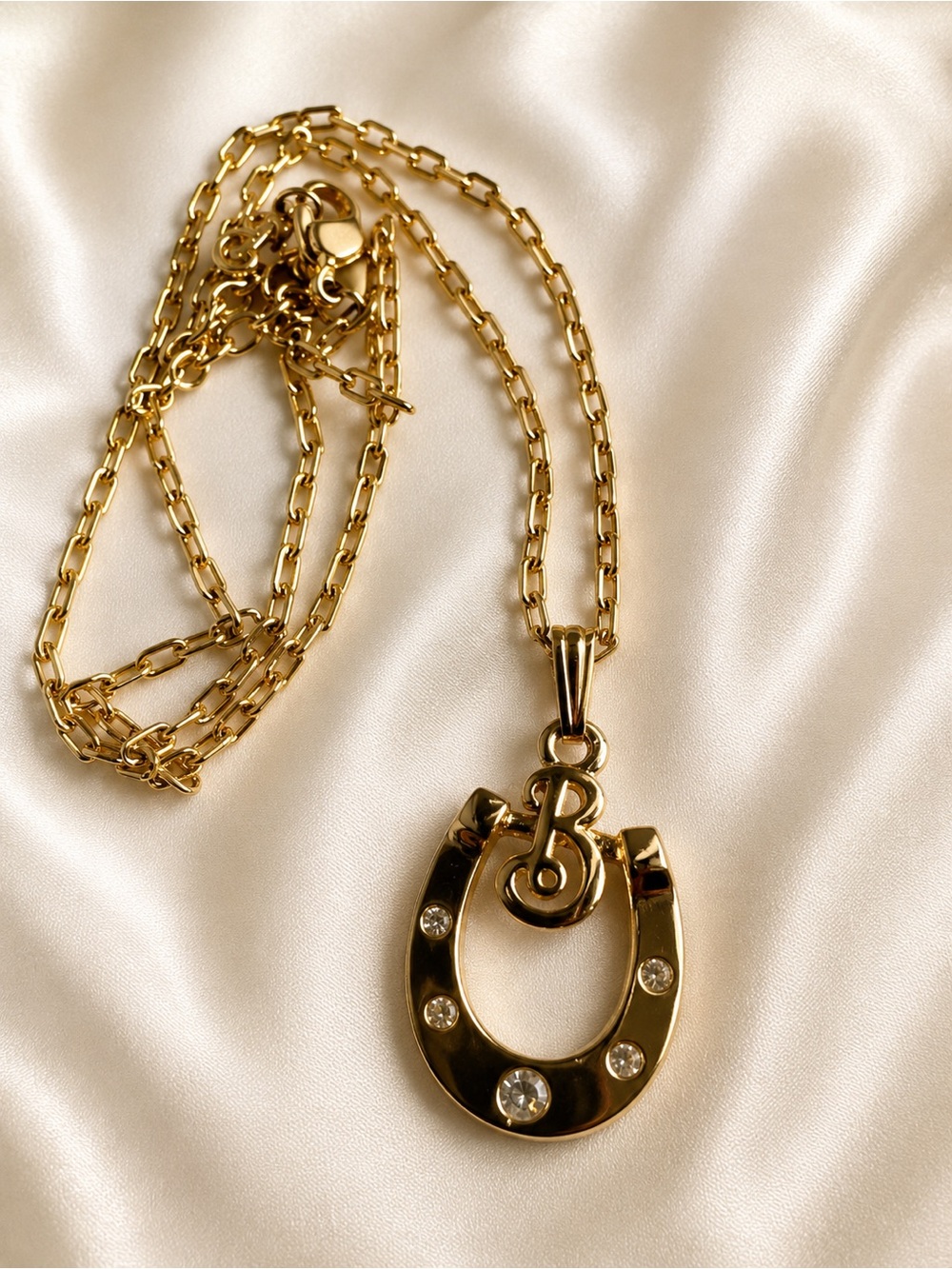✨ Rare Vintage Burberrys Gold Horseshoe Crystal “B” Necklace 17” Pre-1999 ✨